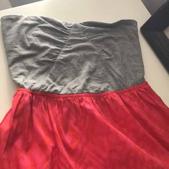 NEW! - Roxy XS strapless sundress or coverup - Picture 2 of 4